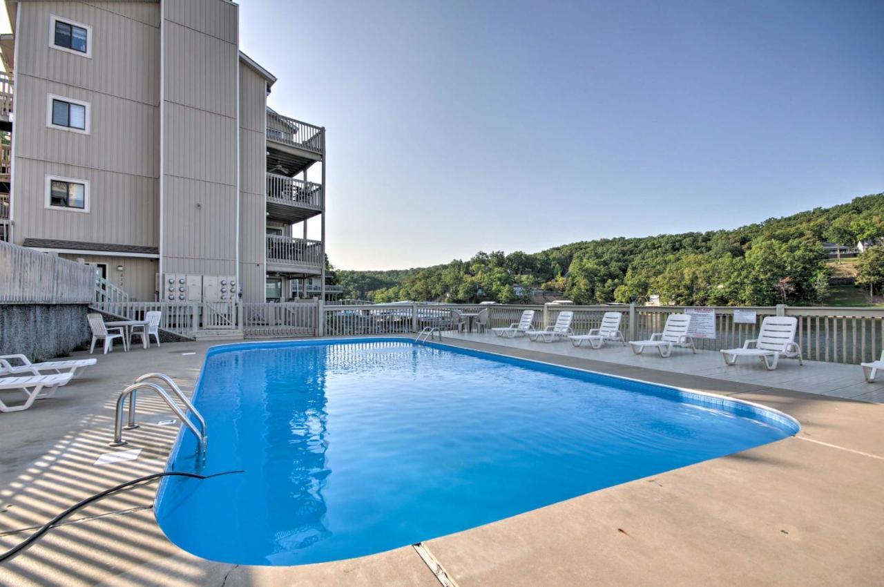 Lakefront Osage Beach Condo With Community Pool Kültér fotó