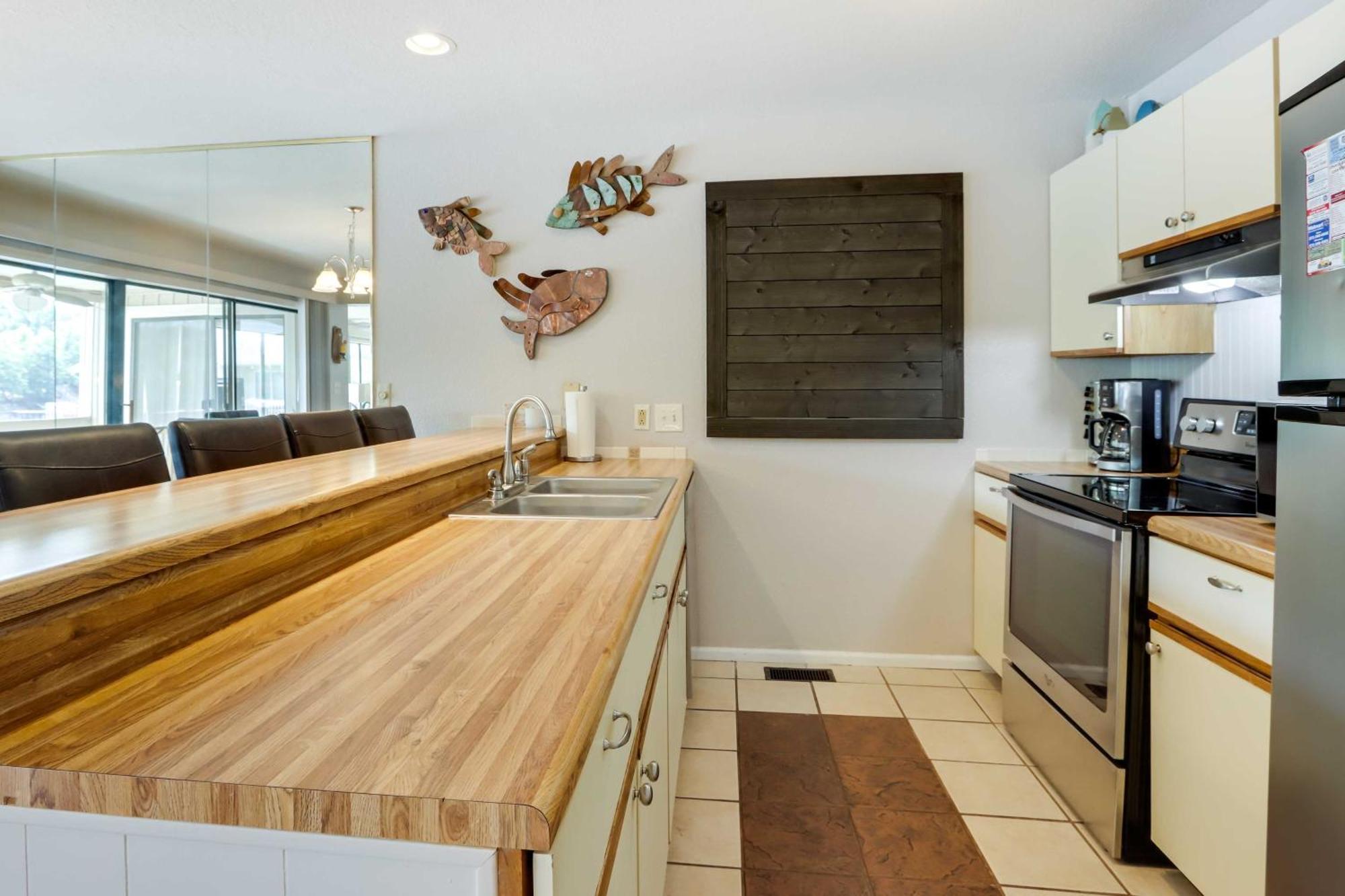 Lakefront Osage Beach Condo With Community Pool Kültér fotó